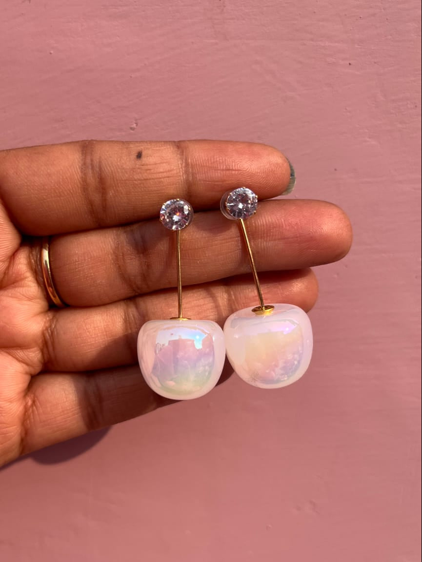 Fashionable earrings