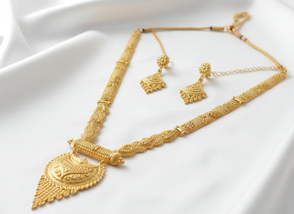 Gold design mangalsutra with earrings