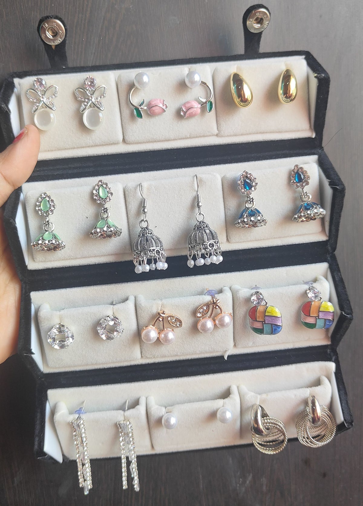 Earring box multi design earrings